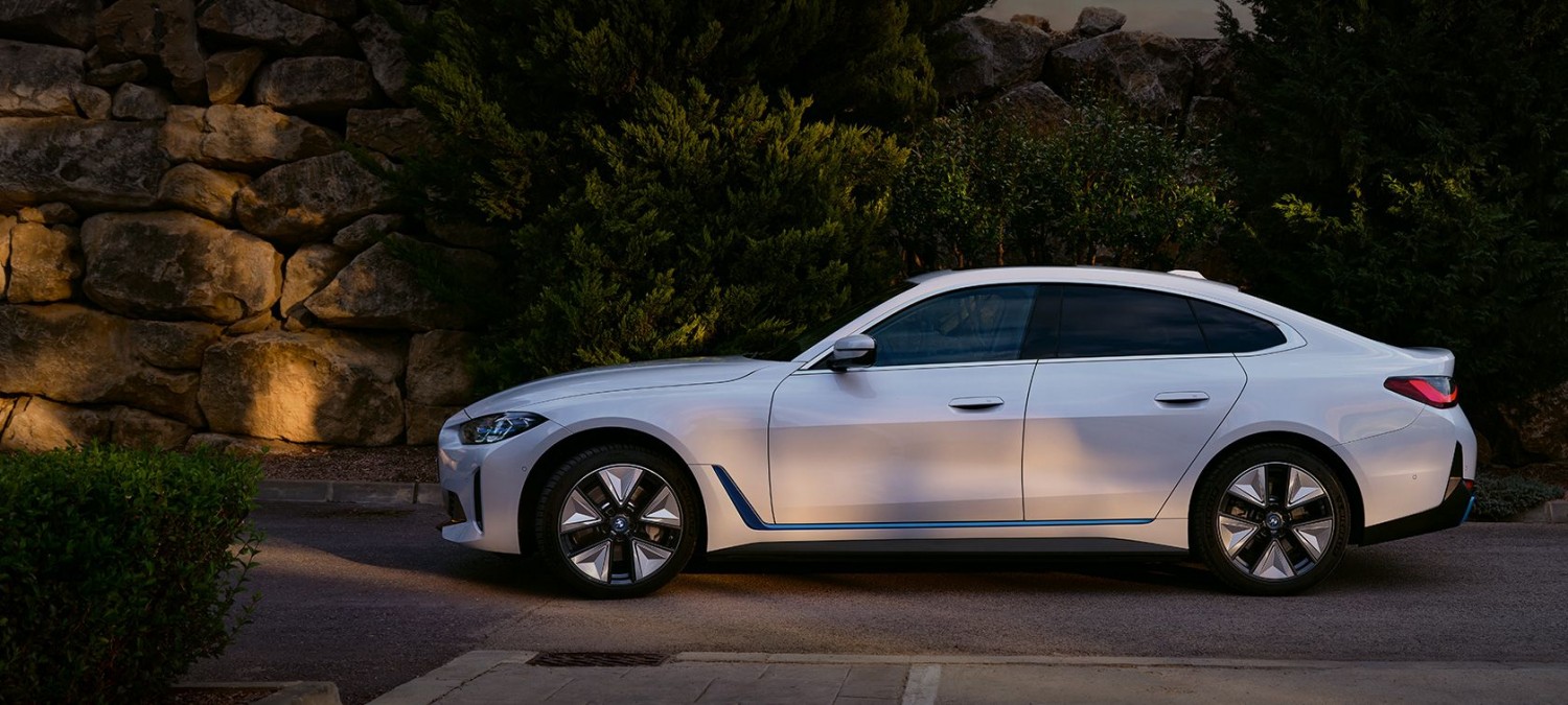 The first all-electric Gran Coupé, the BMW i4